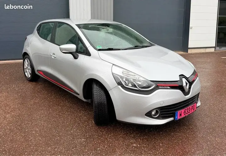 Renault Clio 2014 photo 2