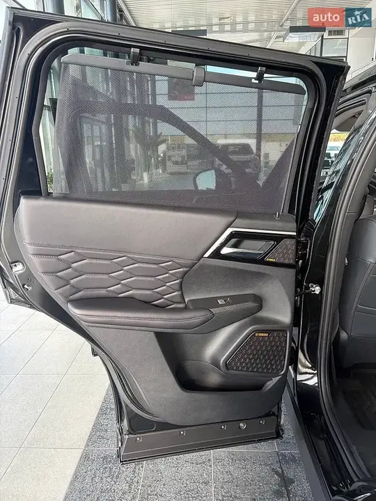 Mitsubishi Outlander 2026 photo 5