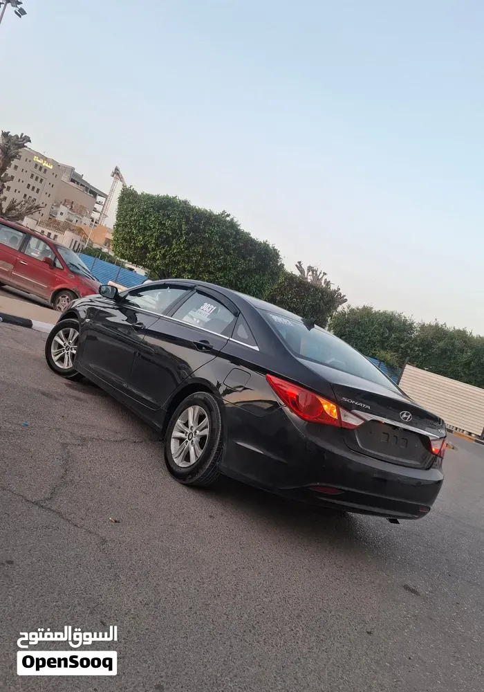 Hyundai Sonata 2011 photo 4