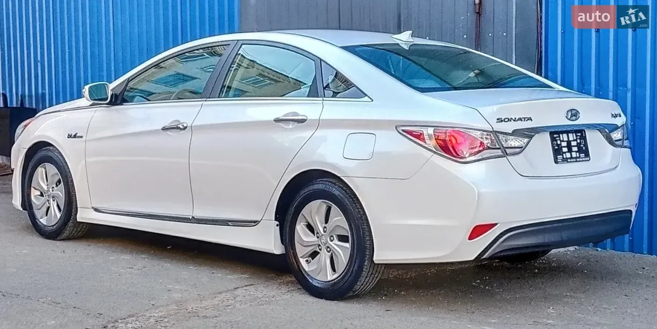 Hyundai Sonata 2014 photo 3