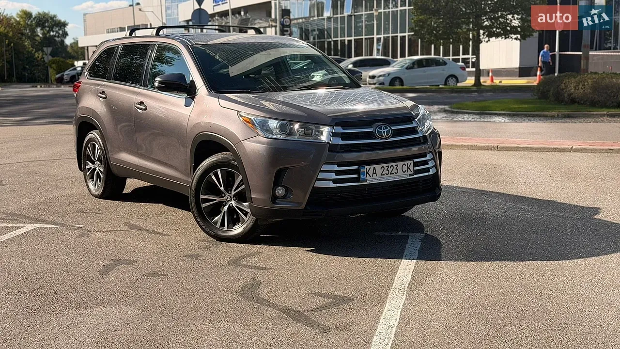 Toyota Highlander 2019 photo 2