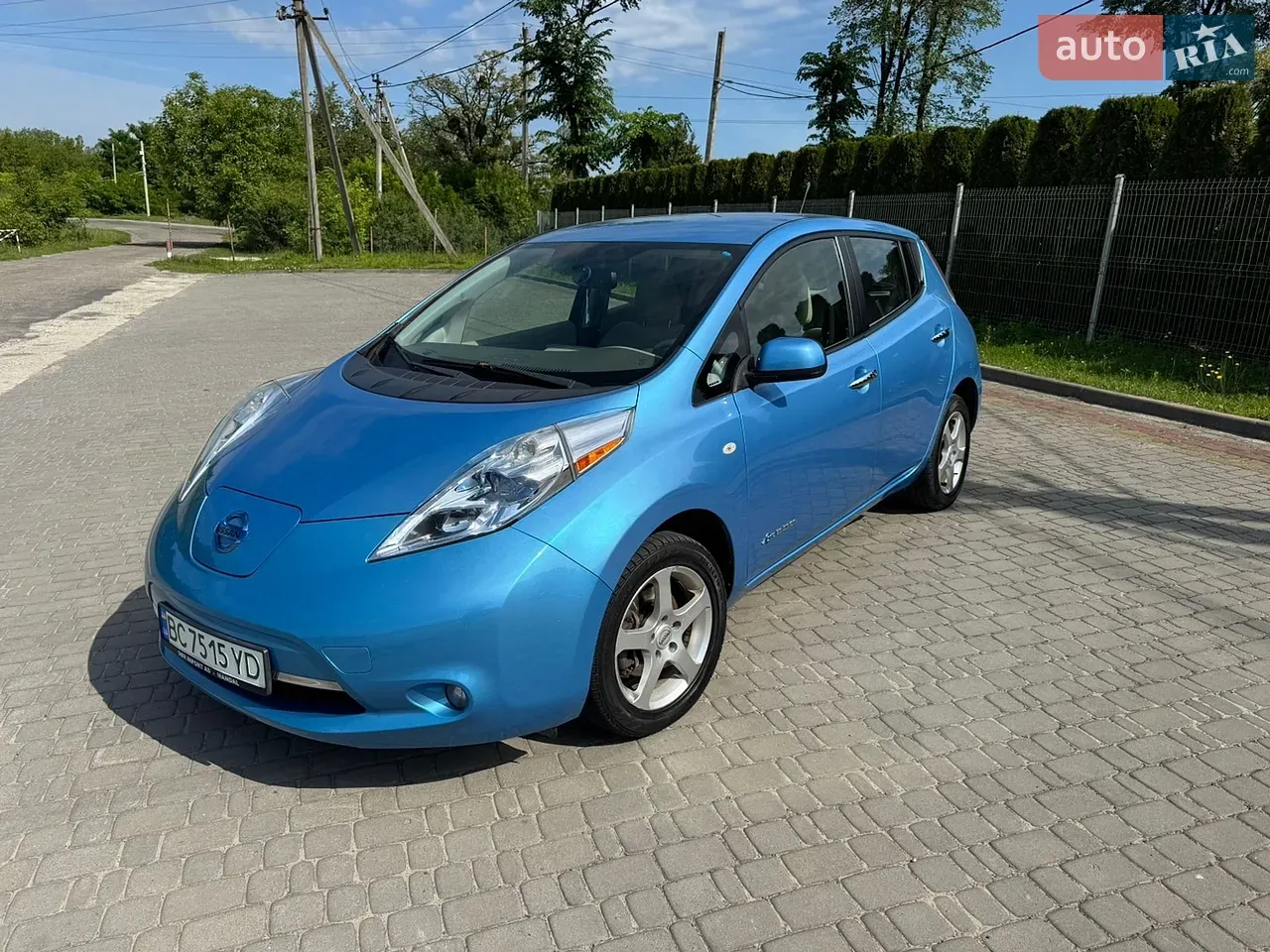 Nissan Leaf 2012 photo 2