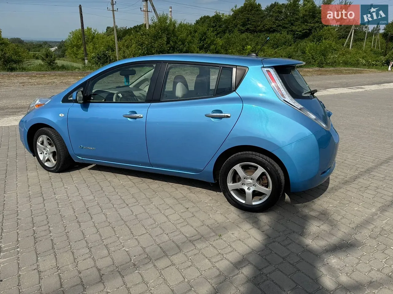 Nissan Leaf 2012 photo 4