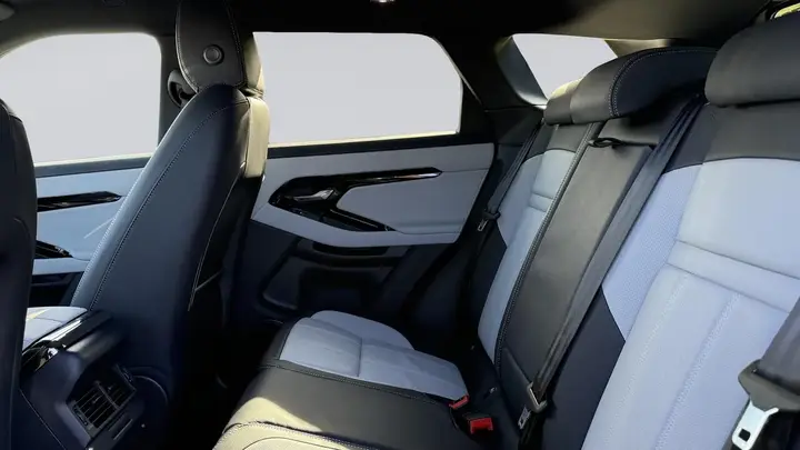 Land Rover Range Rover Evoque 2026 photo 4