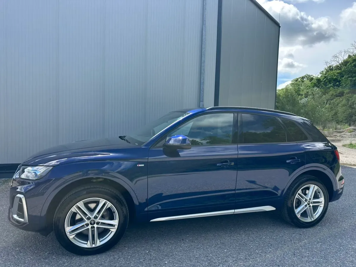 Audi Q5 2024 photo 2