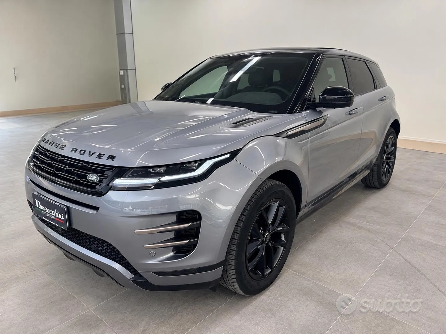 Land Rover Range Rover Evoque 2024 photo 2