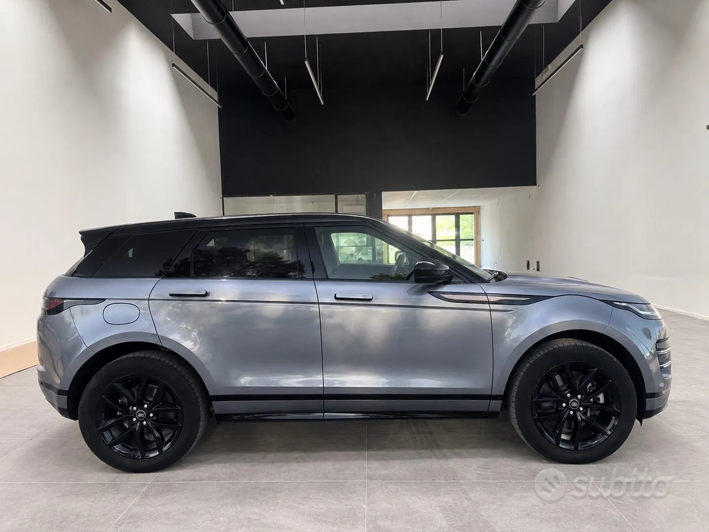 Land Rover Range Rover Evoque 2024 photo 5