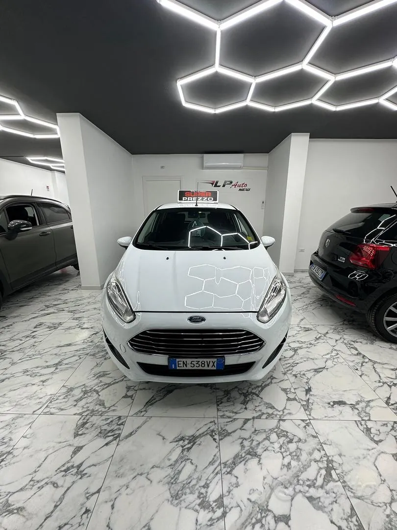 Ford Fiesta 2013 photo 3