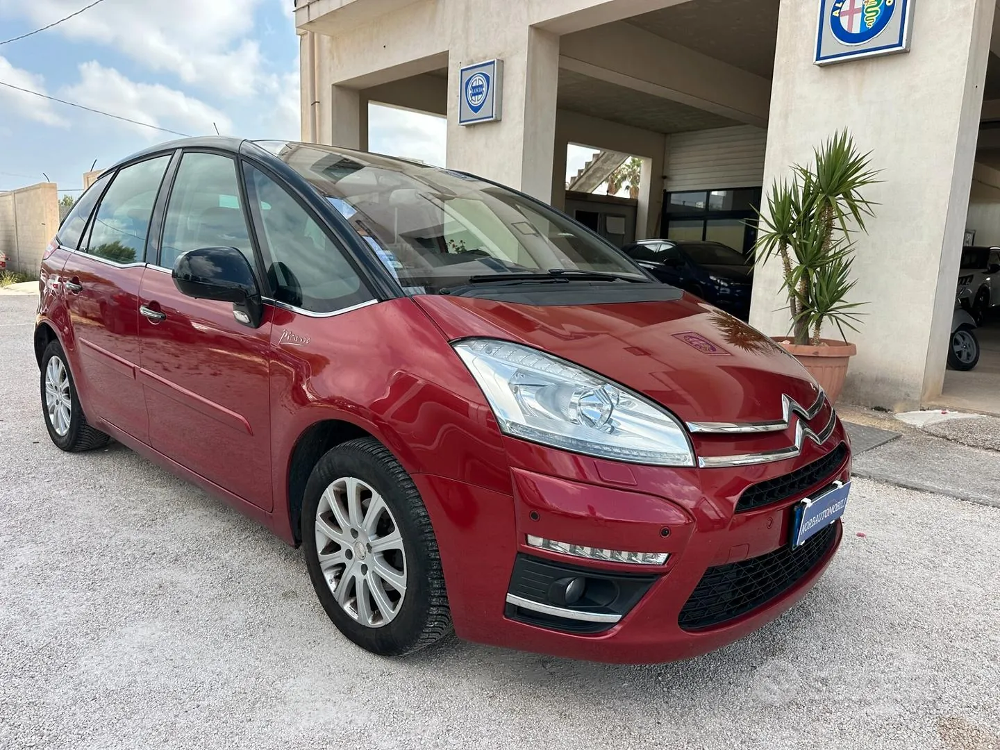 Citroen C4 Picasso 2012 photo 4