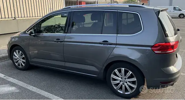 Volkswagen Touran 2016 photo 4