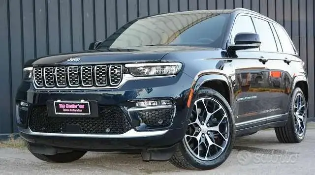 Jeep Grand Cherokee 2023 photo 2