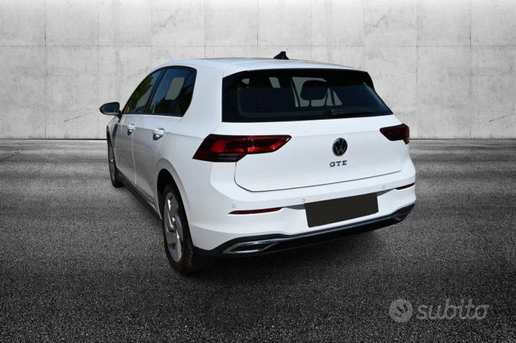 Volkswagen Golf 2021 photo 2