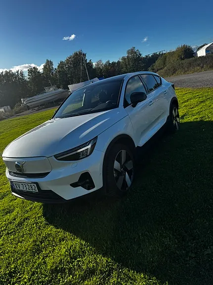 Volvo C40 2023 photo 2