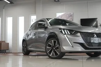 Peugeot 208 2022 photo 5