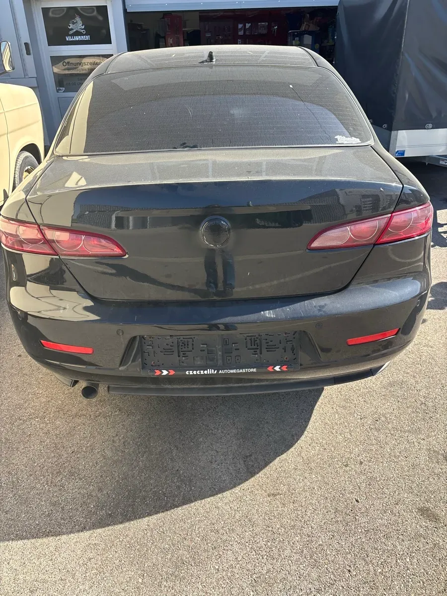 Alfa Romeo 159 2007 photo 3