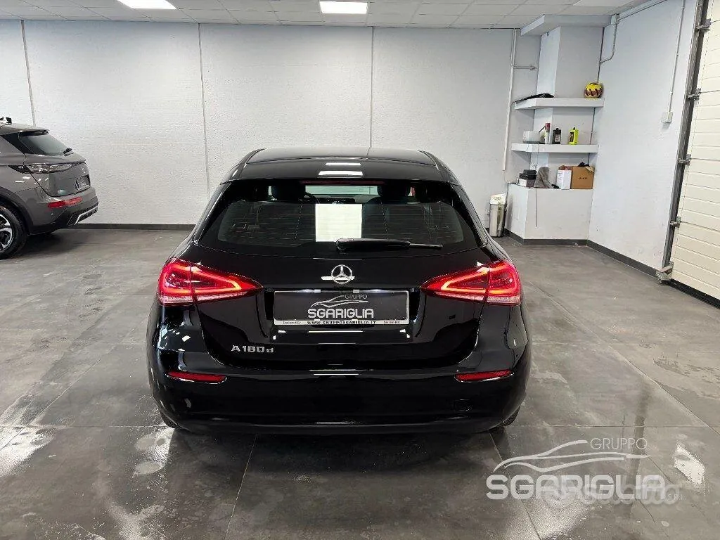 Mercedes-Benz A 180 2021 photo 5