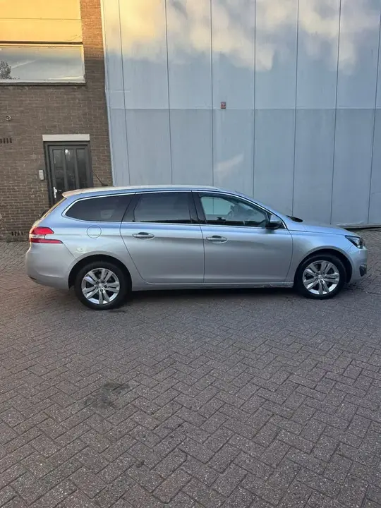 Peugeot 308 2014 photo 4