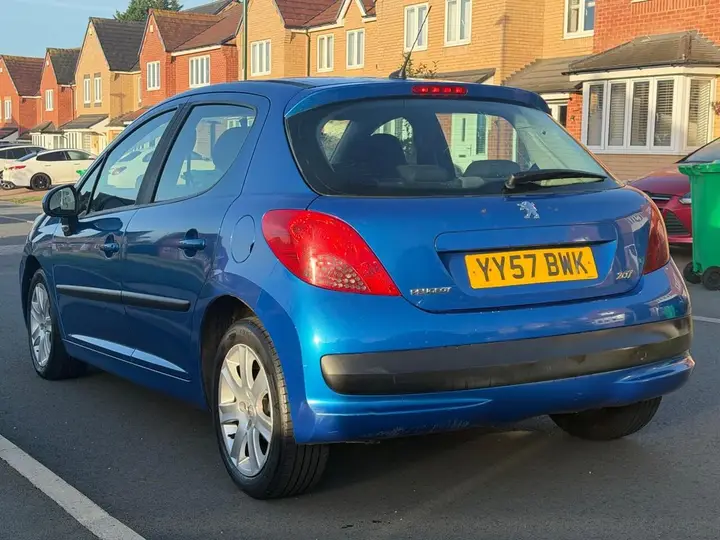 Peugeot 207 2007 photo 3