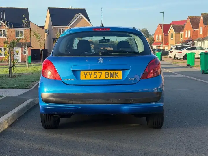 Peugeot 207 2007 photo 5