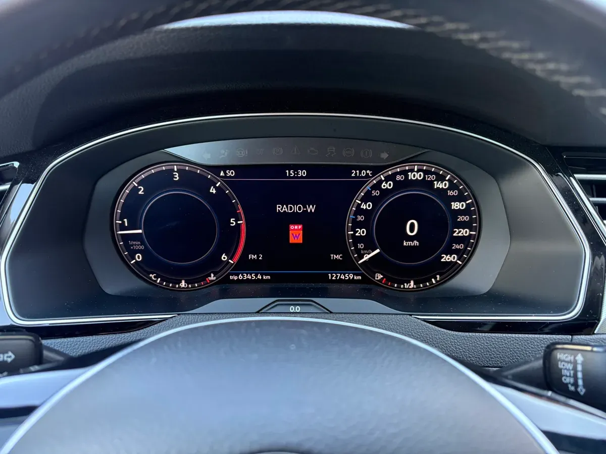 Volkswagen Passat 2018 photo 3