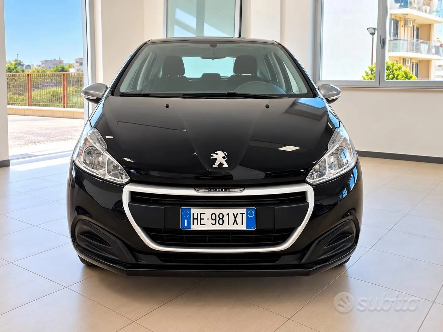 Peugeot 208