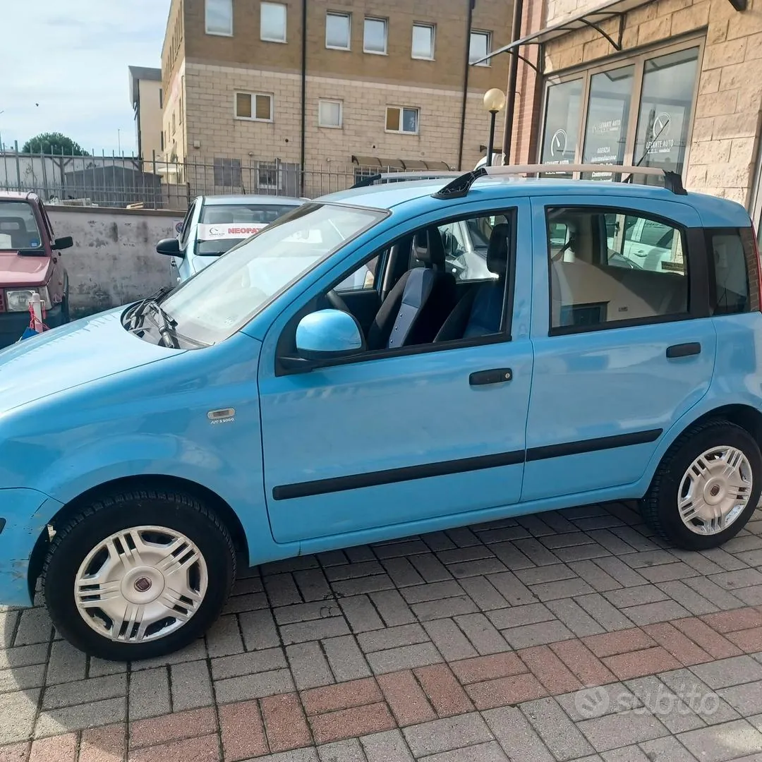 Fiat Panda 2011 photo 2