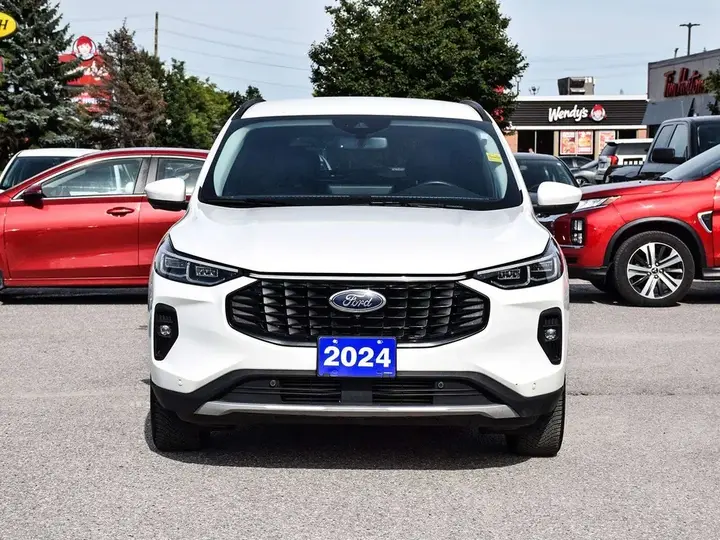 Ford Escape 2024 photo 2