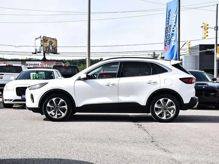 Ford Escape 2024 photo 3