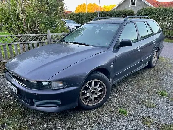 Mitsubishi Galant