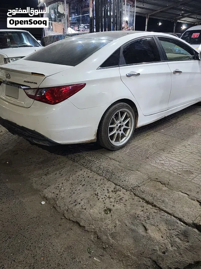 Hyundai Sonata 2012 photo 4