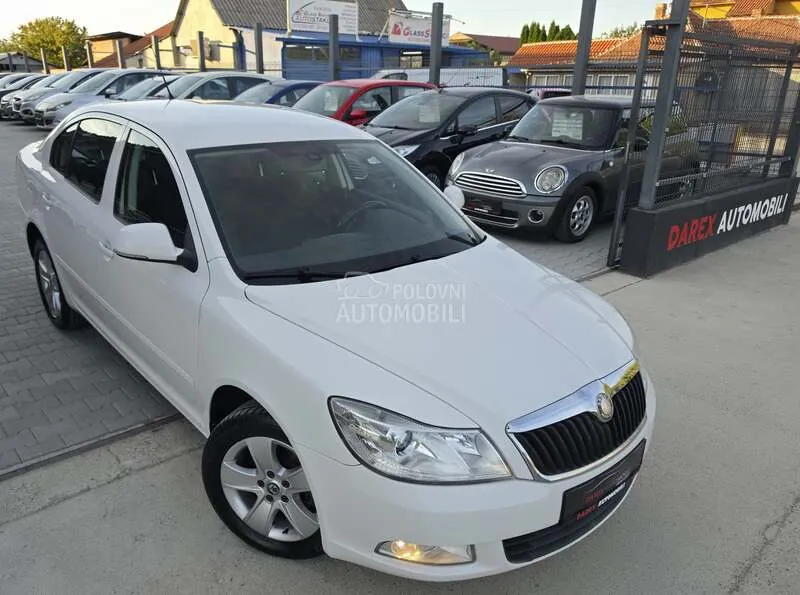 Skoda Octavia 2009 photo 2