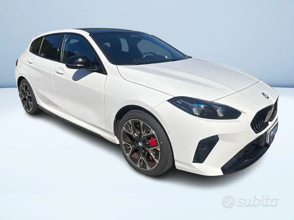 BMW 1 Series 2025 photo 3