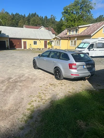 Skoda Octavia 2014 photo 4