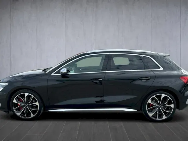 Audi S3 Sportback 2023 photo 2