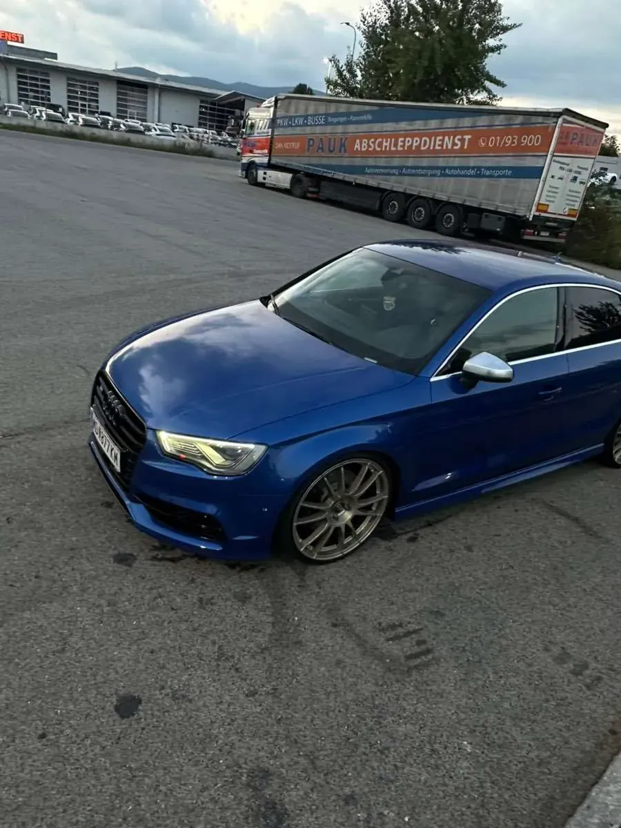 Audi A3 2015 photo 2