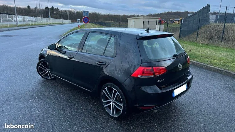 Volkswagen Golf 2017 photo 2