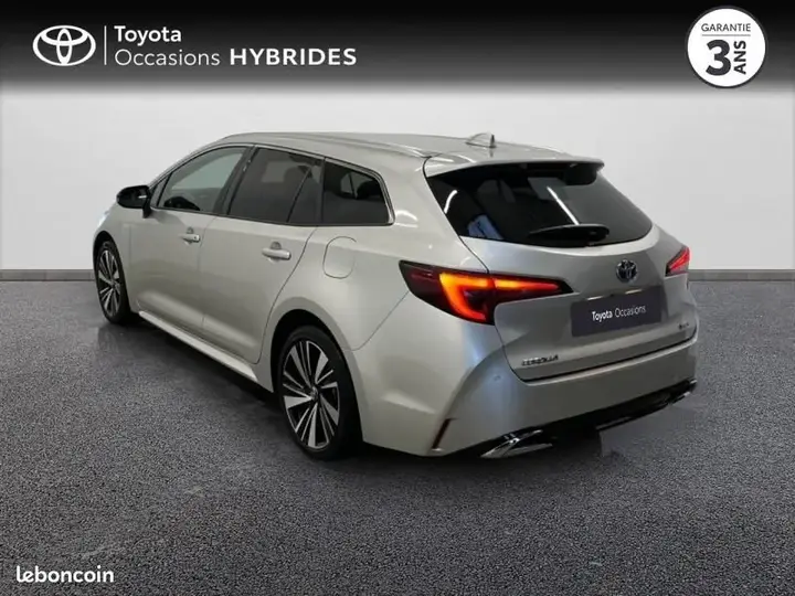 Toyota Corolla 2025 photo 2