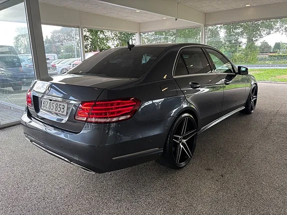 Mercedes-Benz E220 2014 photo 3