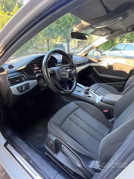 Audi A4 2017 photo 4