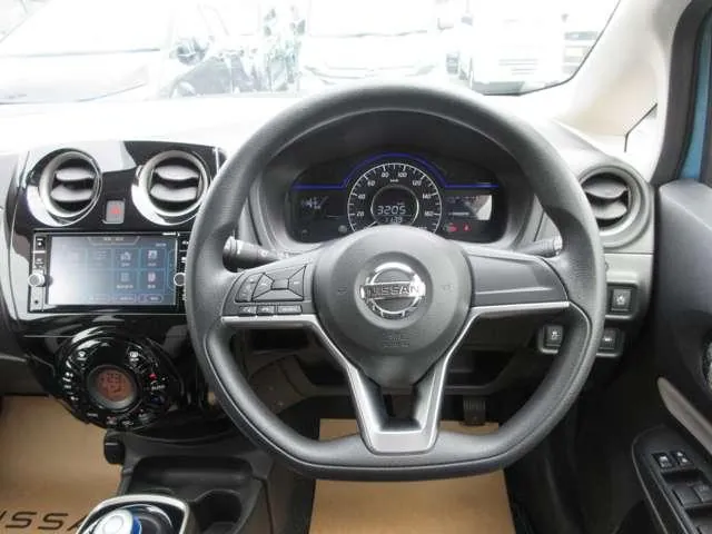 Nissan Note 2017 photo 4