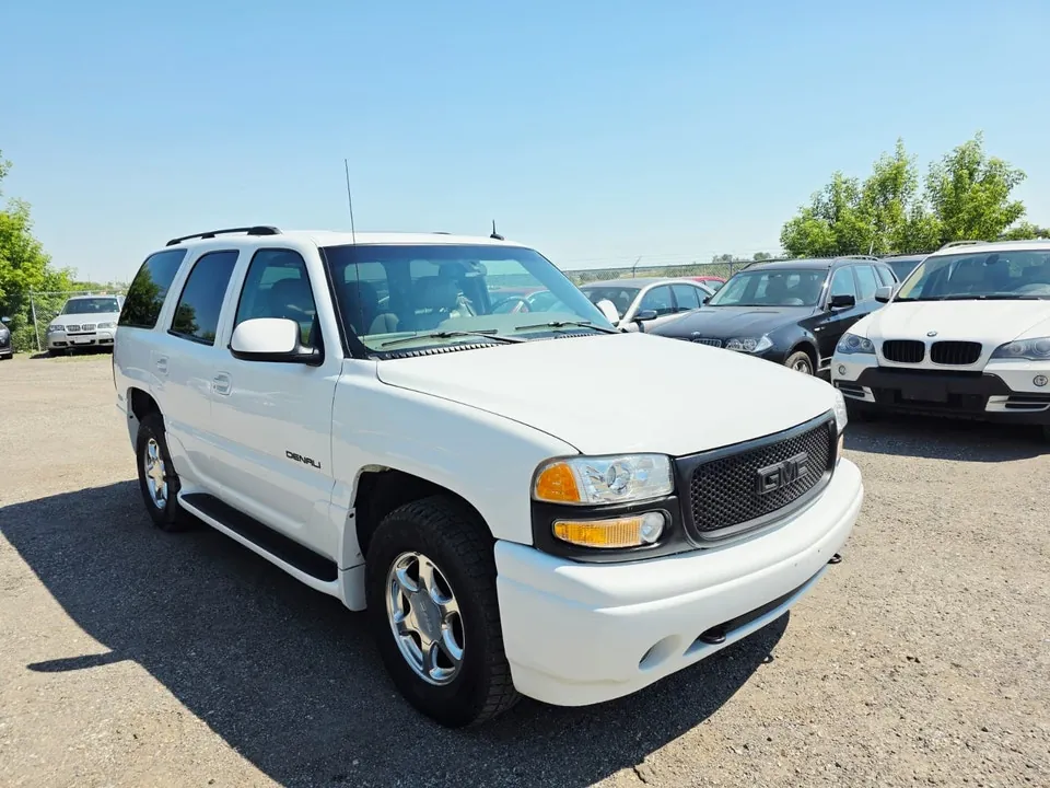 GMC Yukon 2003 photo 3
