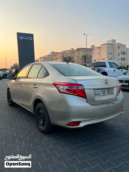 Toyota Yaris 2017 photo 4