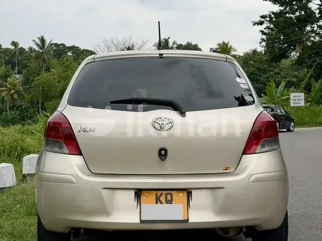 Toyota Vitz 2009 photo 5