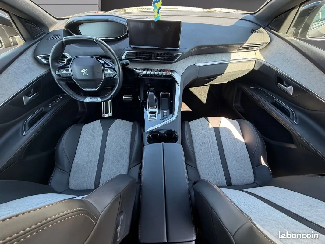 Peugeot 3008 2020 photo 2