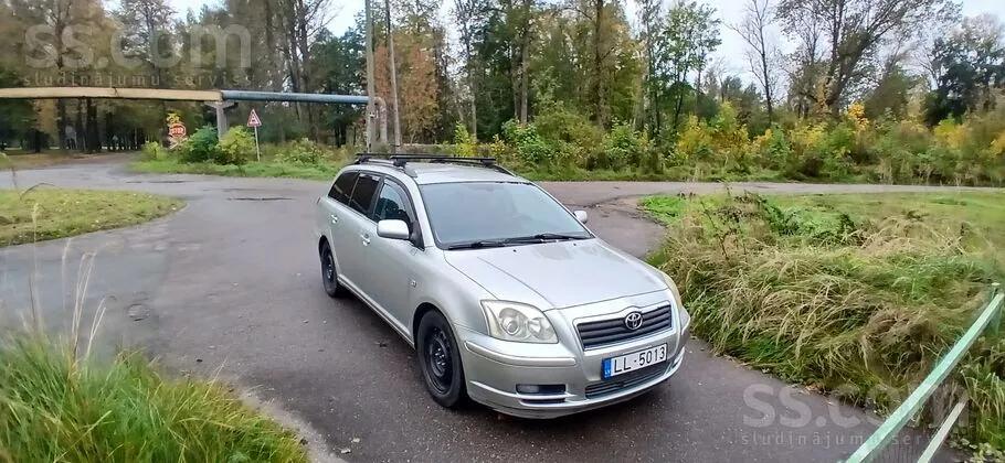 Toyota Avensis 2005 photo 2