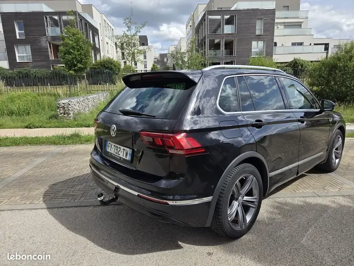 Volkswagen Tiguan 2019 photo 2