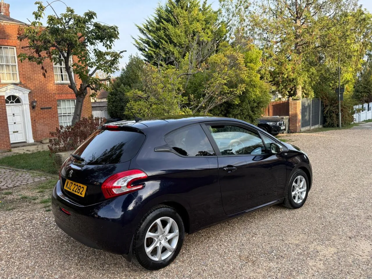 Peugeot 208 2014 photo 5