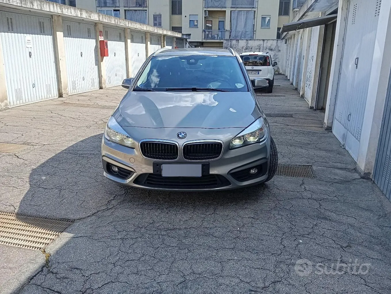 BMW 2 Series Active Tourer 2017 photo 2