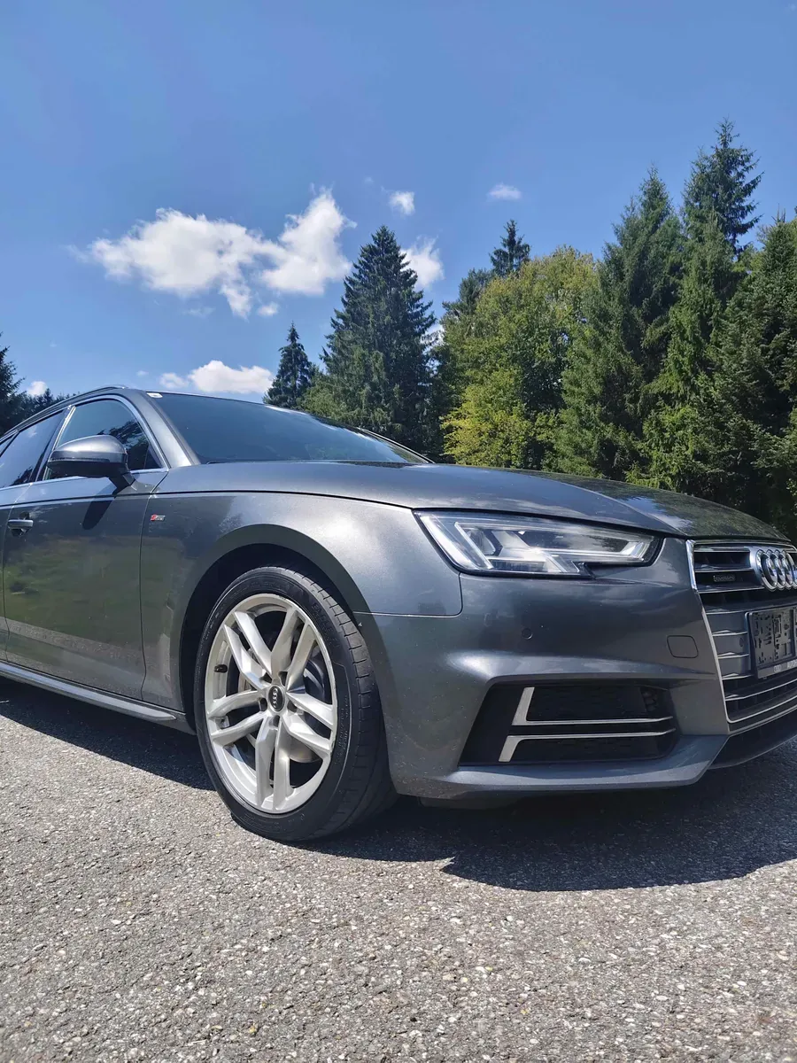 Audi A4 2016 photo 2