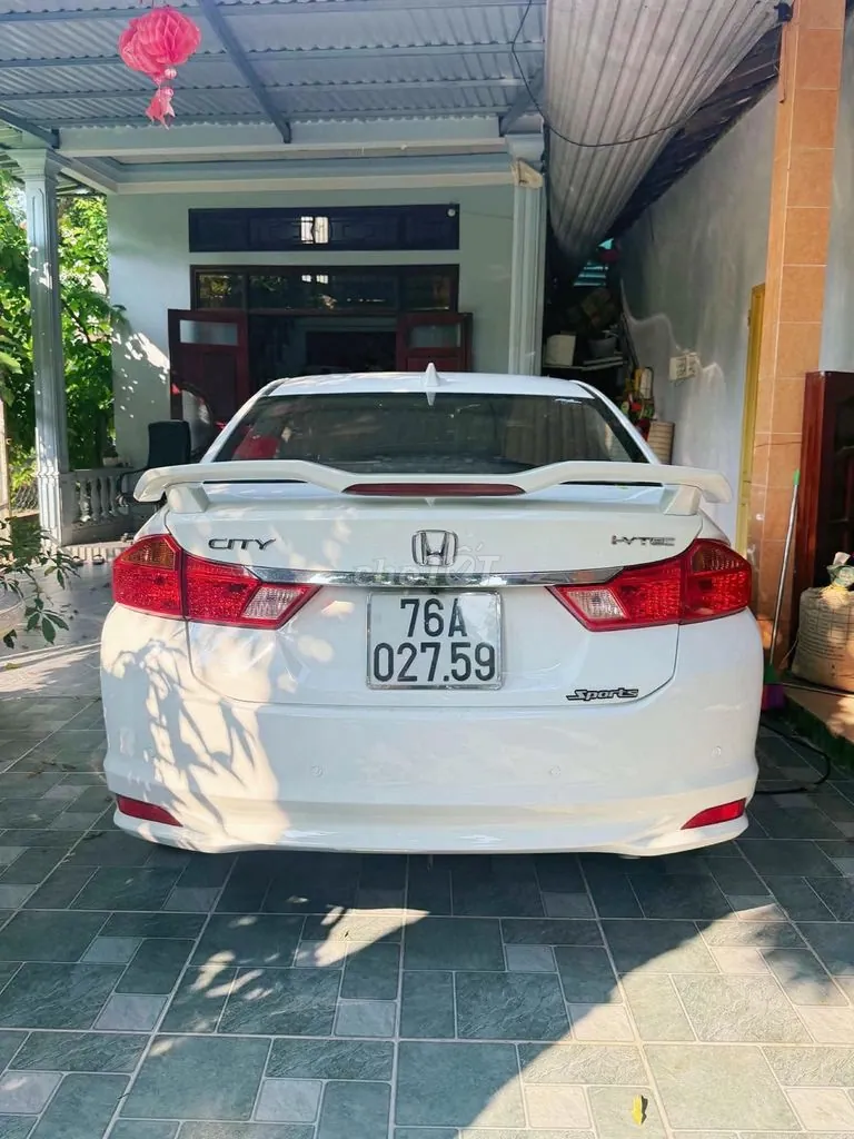 Honda City 2015 photo 2
